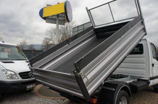Renault Mascott